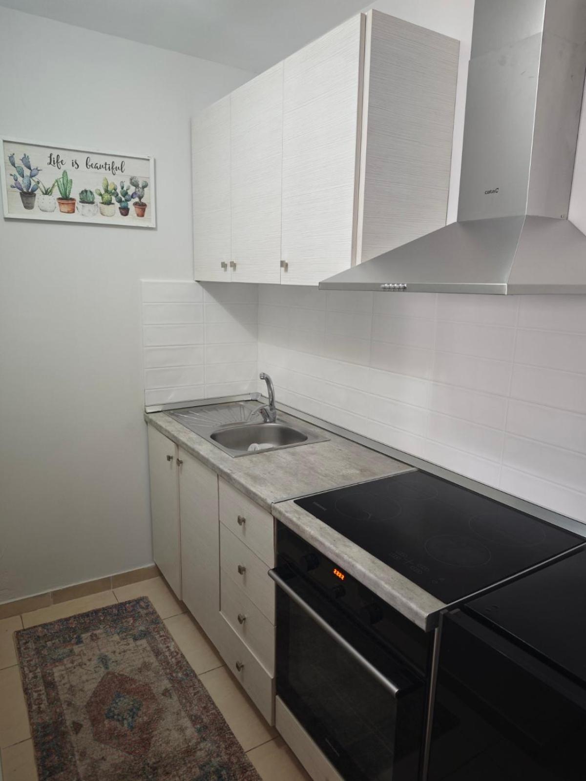 Mary'S Cozy Apartment 알렉산드로폴리스 외부 사진